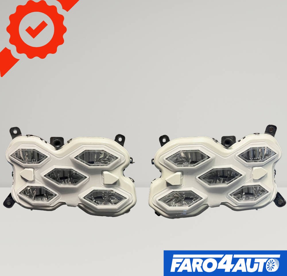 VOLKSWAGEN GOLF VIII GTI, FARI FENDINEBBIA LATERALI SINISTRO E DESTRO HALOGENO LED